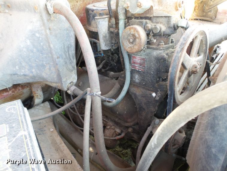 image for item DE7968 1971 GMC dump truck