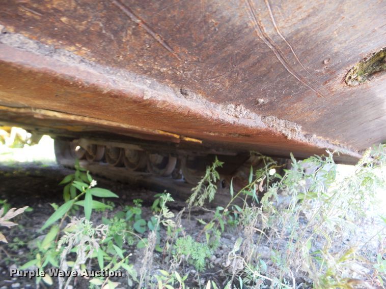 image for item DF0796 2015 John Deere 333E skid steer