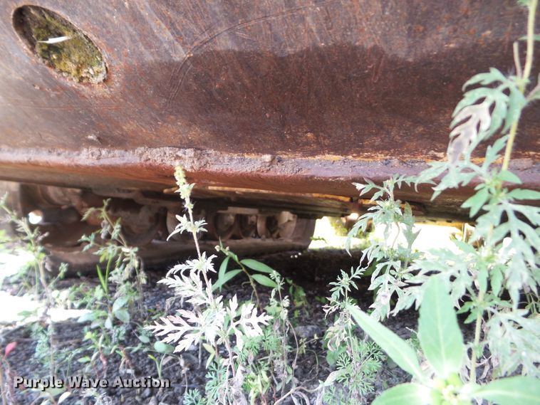 image for item DF0796 2015 John Deere 333E skid steer