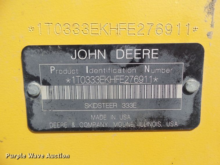 image for item DF0797 2015 John Deere 333E skid steer