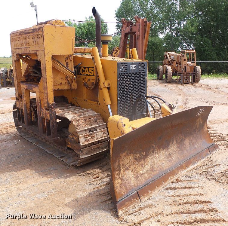 image for item DG0174 1981 Case 850C pipelayer