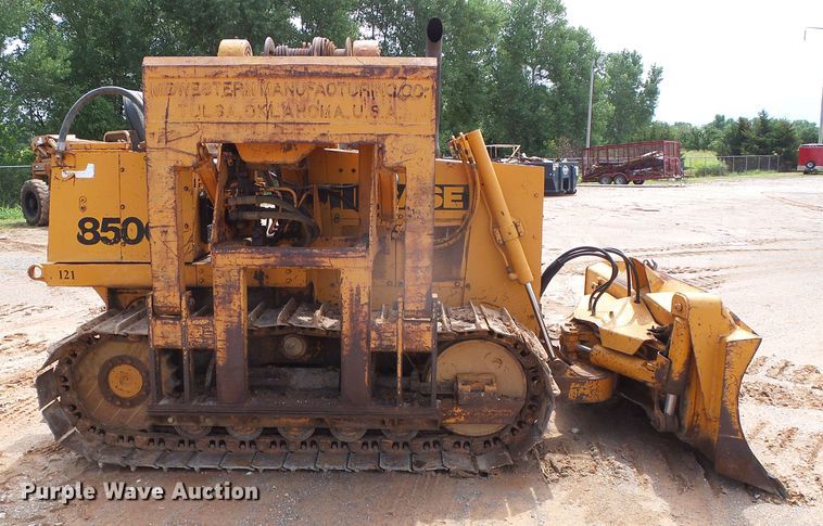 image for item DG0174 1981 Case 850C pipelayer