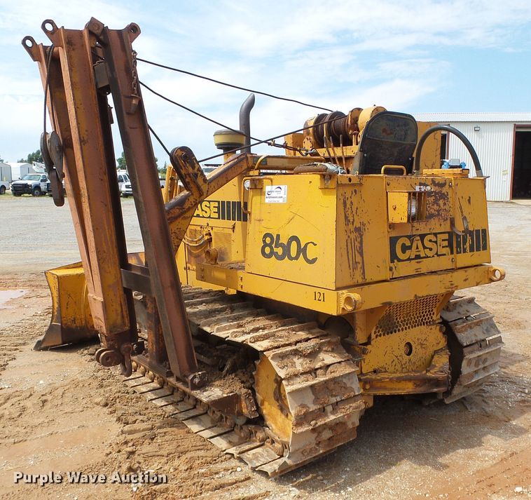 image for item DG0174 1981 Case 850C pipelayer