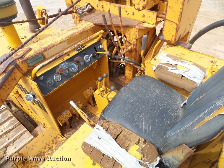 image for item DG0174 1981 Case 850C pipelayer