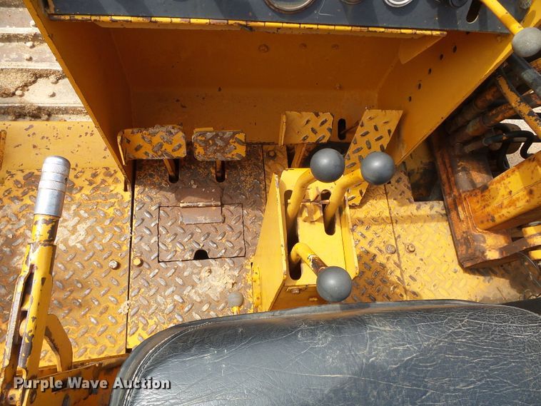 image for item DG0174 1981 Case 850C pipelayer