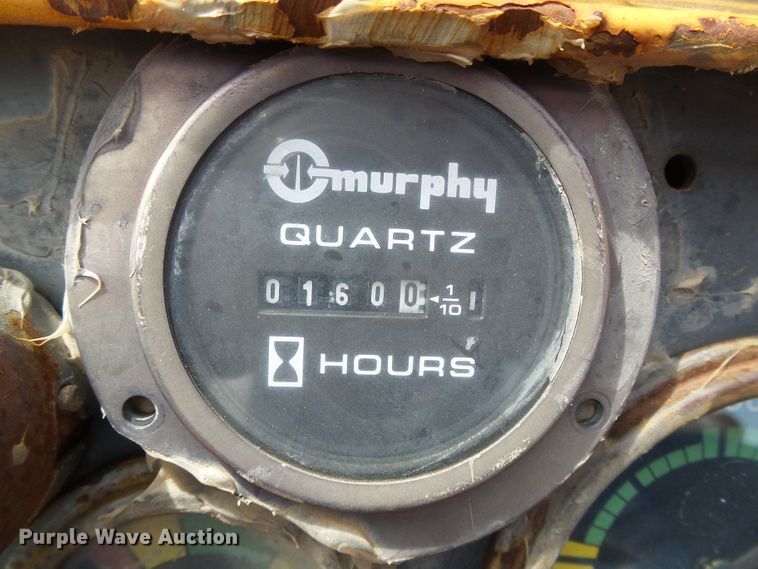 image for item DG0174 1981 Case 850C pipelayer