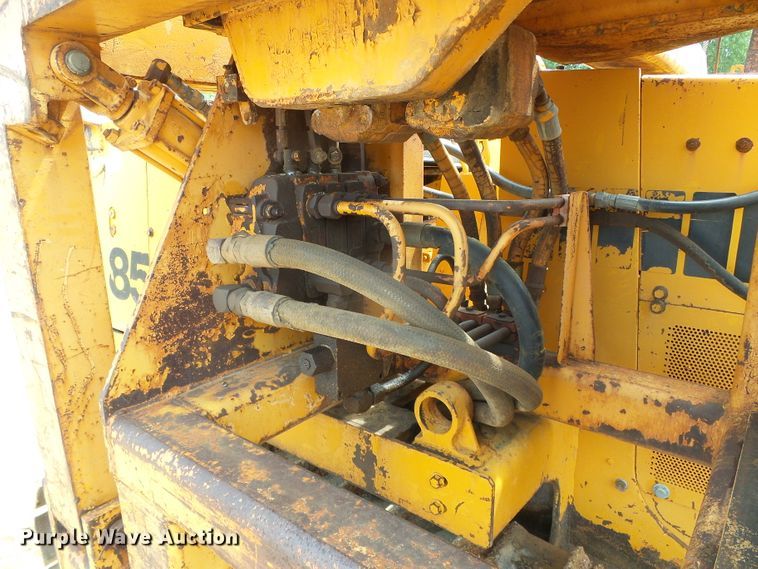 image for item DG0174 1981 Case 850C pipelayer