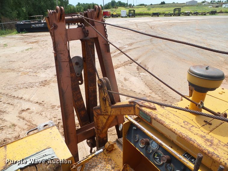 image for item DG0174 1981 Case 850C pipelayer