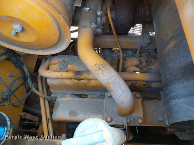 image for item DG0174 1981 Case 850C pipelayer