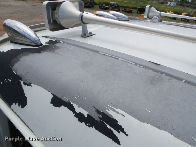 image for item DG0180 2007 Mack CV713 semi truck