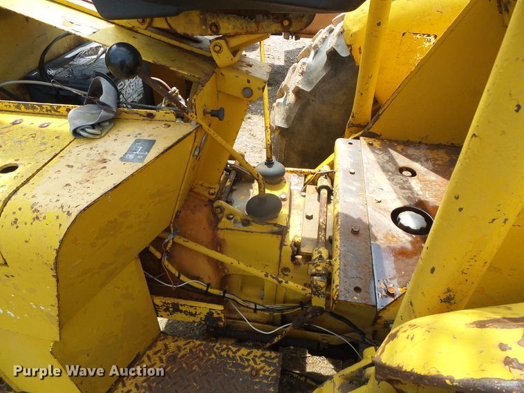 image for item DG0181 John Deere 480 forklift