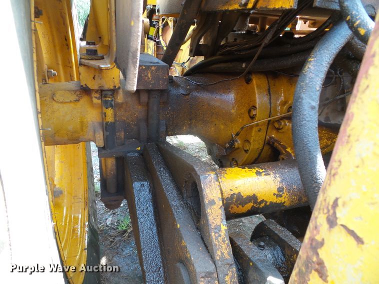 image for item DG0181 John Deere 480 forklift