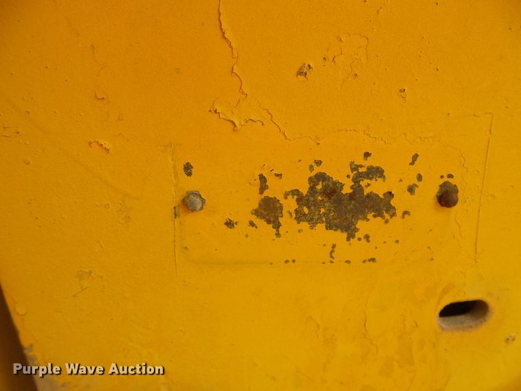 image for item DG0181 John Deere 480 forklift