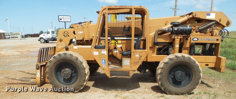 image for item DG0182 Lull Highlander 844C-42 telehandler