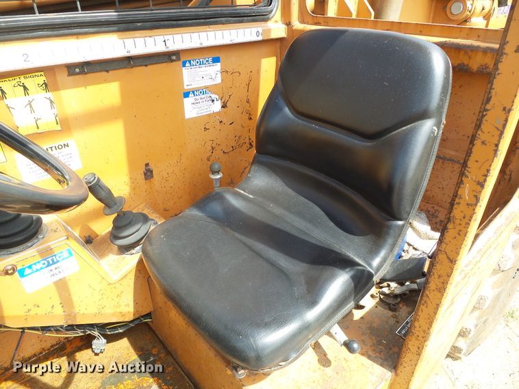 image for item DG0182 Lull Highlander 844C-42 telehandler