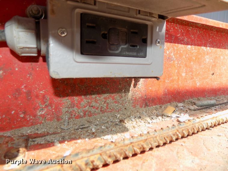 image for item DG2416 2008 Sky Jack SJIII 3219 scissor lift