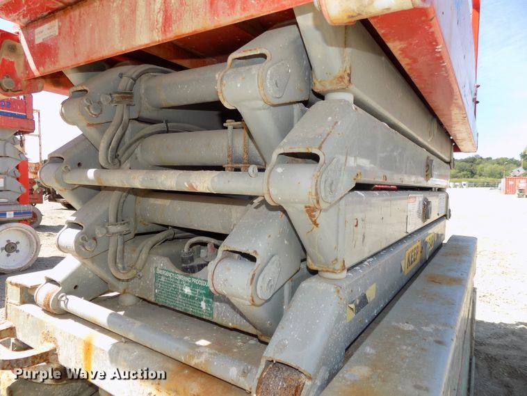 image for item DG2416 2008 Sky Jack SJIII 3219 scissor lift