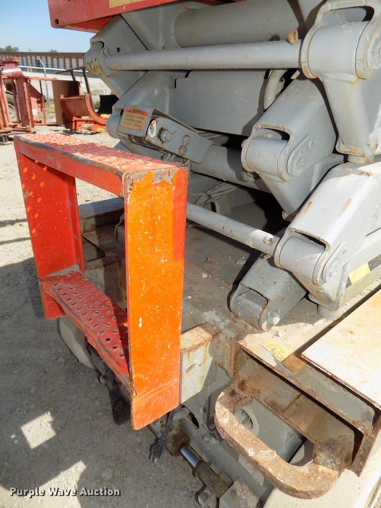 image for item DG2416 2008 Sky Jack SJIII 3219 scissor lift