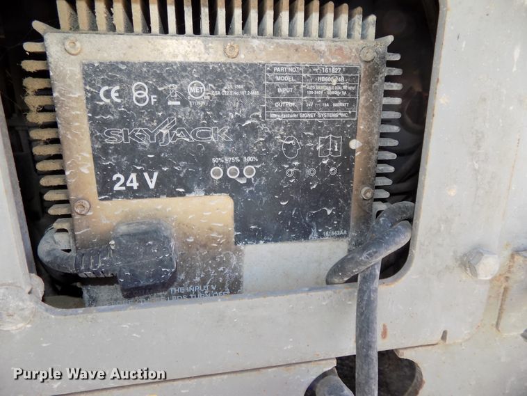 image for item DG2416 2008 Sky Jack SJIII 3219 scissor lift