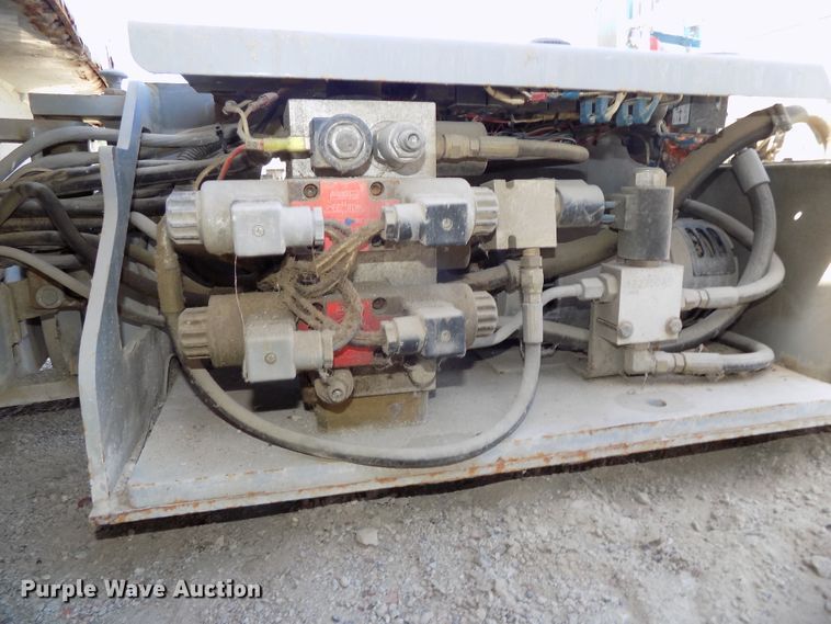 image for item DG2416 2008 Sky Jack SJIII 3219 scissor lift