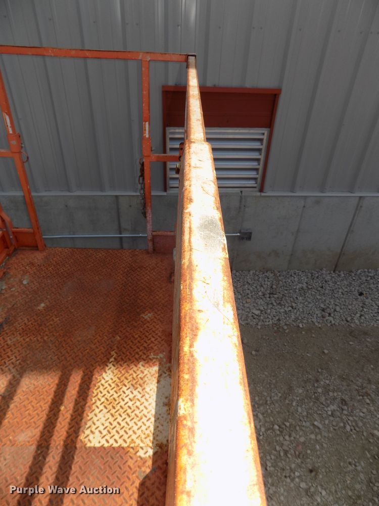 image for item DG2417 1999 Sky Jack SJIII 4832 scissor lift