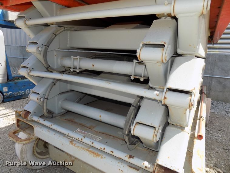 image for item DG2417 1999 Sky Jack SJIII 4832 scissor lift