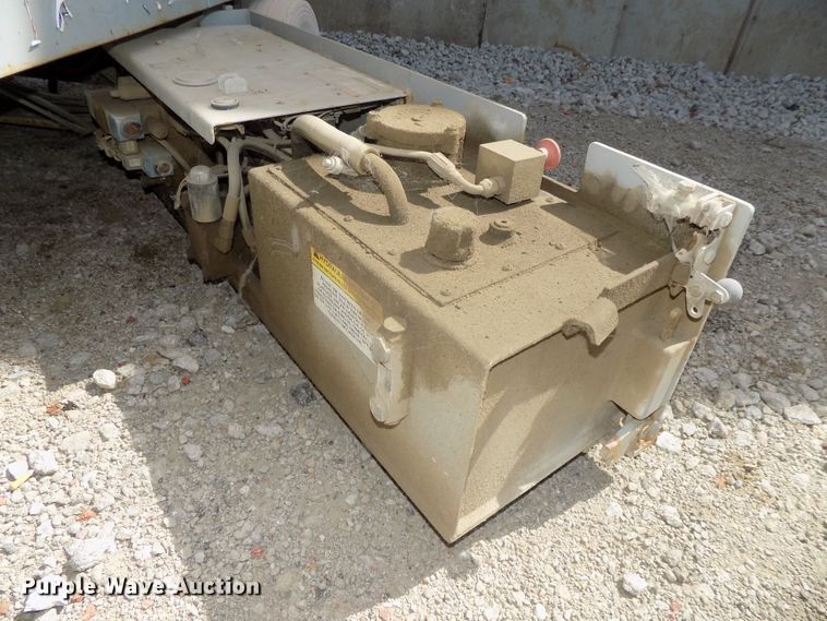 image for item DG2417 1999 Sky Jack SJIII 4832 scissor lift