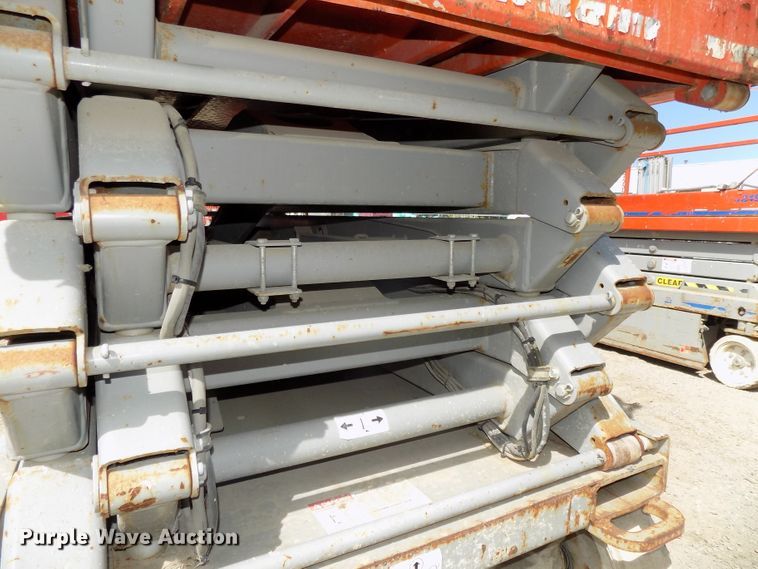 image for item DG2418 Sky Jack SJ4632 scissor lift