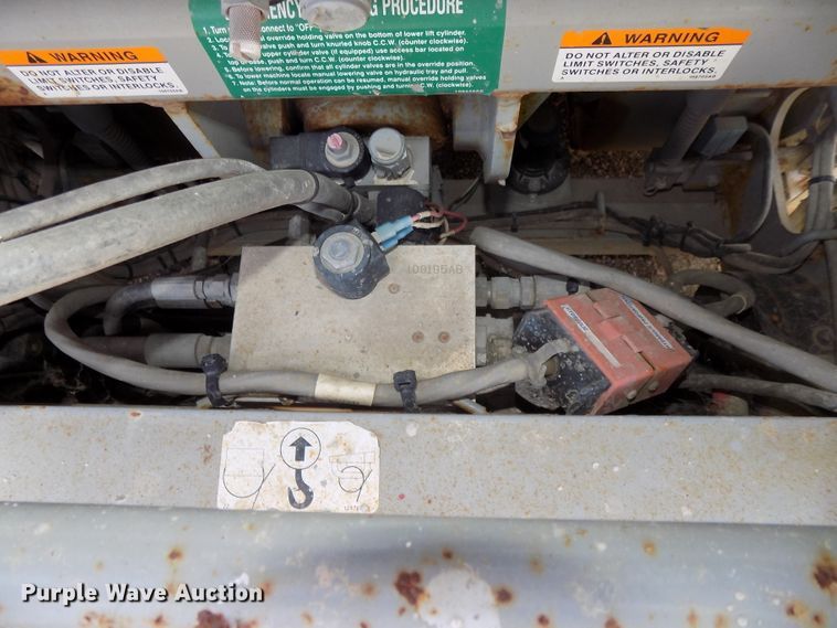 image for item DG2418 Sky Jack SJ4632 scissor lift