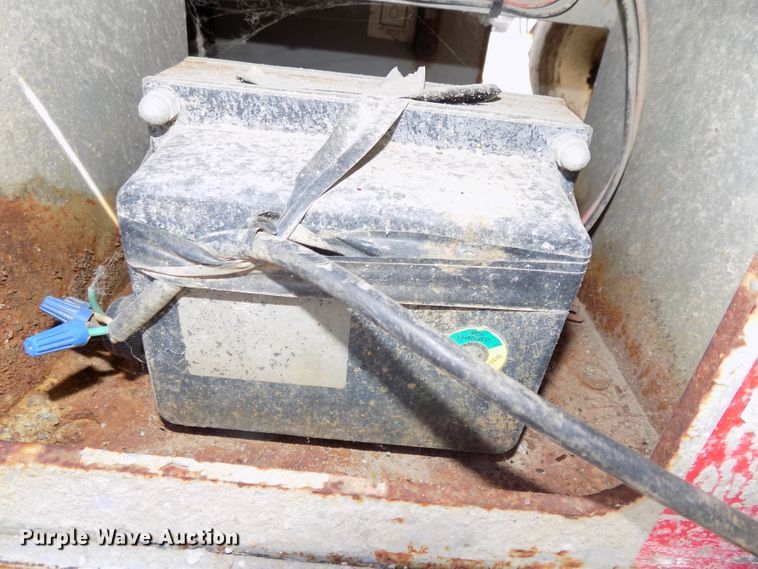 image for item DG2418 Sky Jack SJ4632 scissor lift