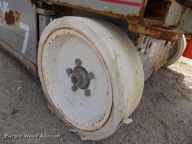 image for item DG2418 Sky Jack SJ4632 scissor lift