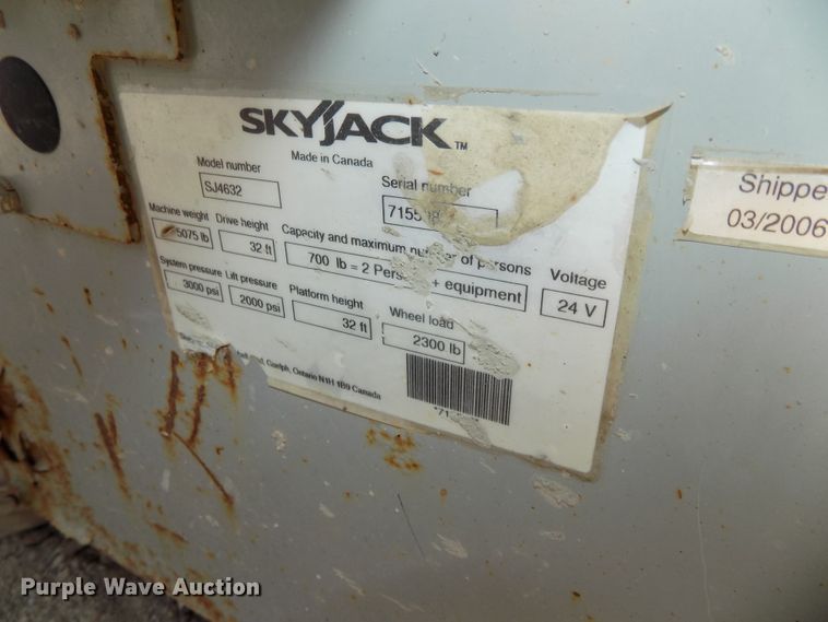 image for item DG2418 Sky Jack SJ4632 scissor lift