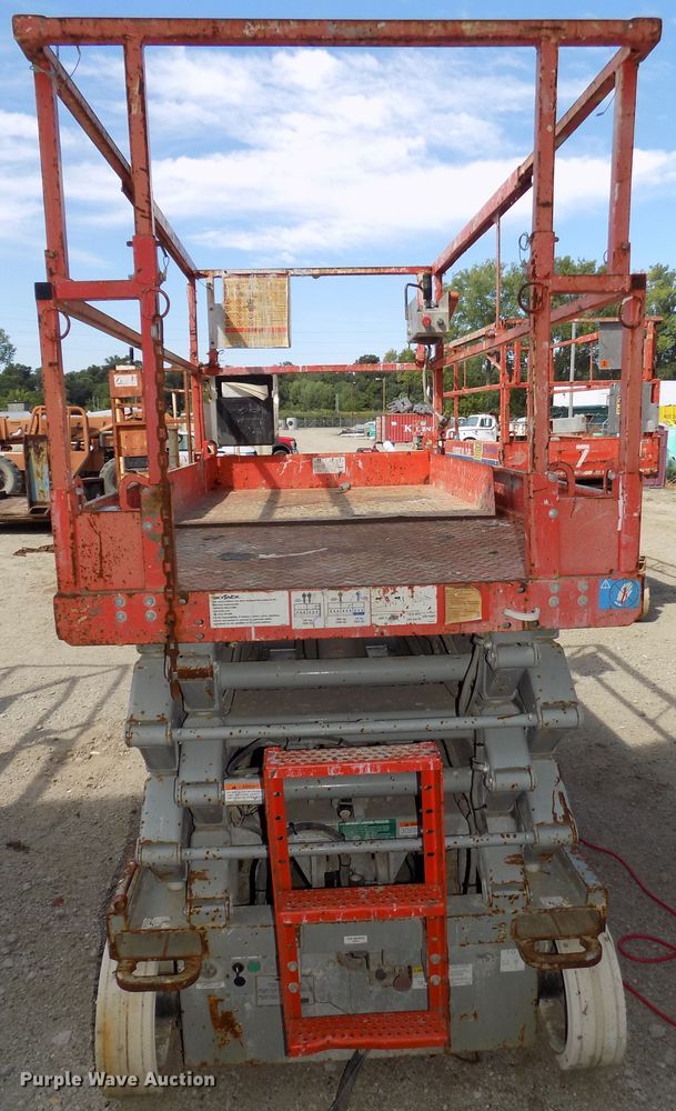 image for item DG2419 2007 Skyjack SJIII 4632 scissor lift