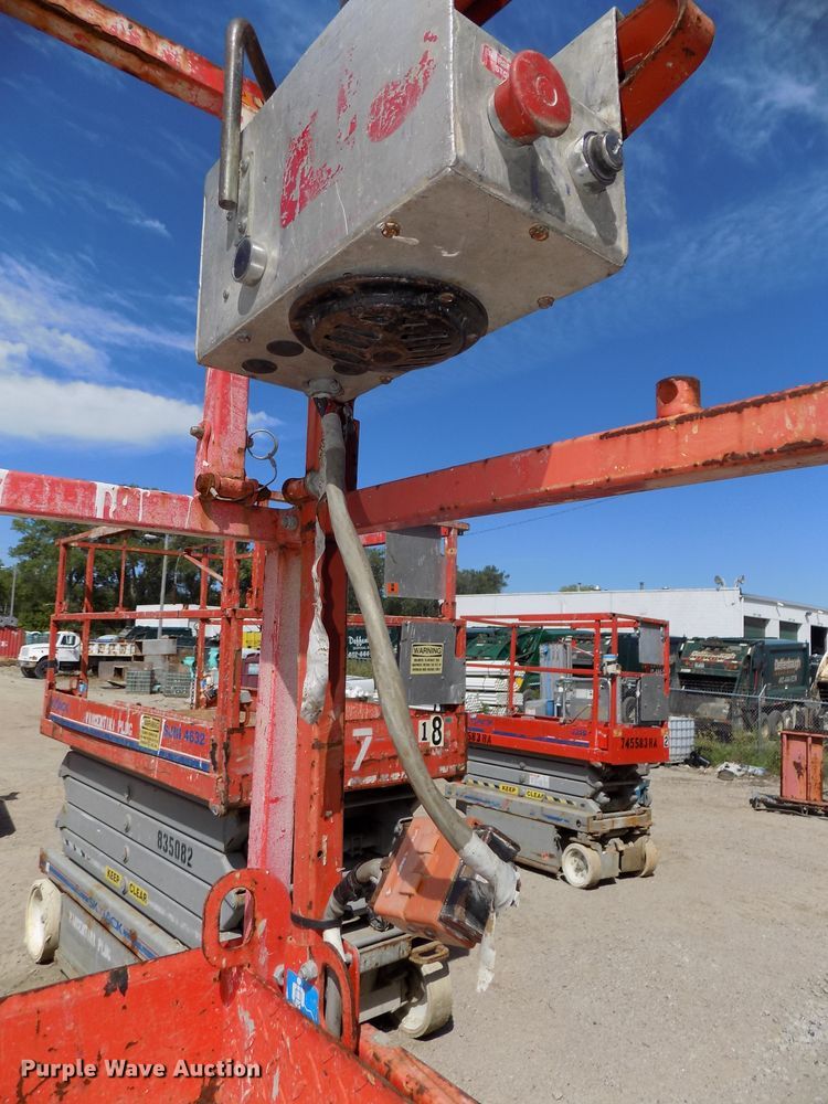 image for item DG2419 2007 Skyjack SJIII 4632 scissor lift