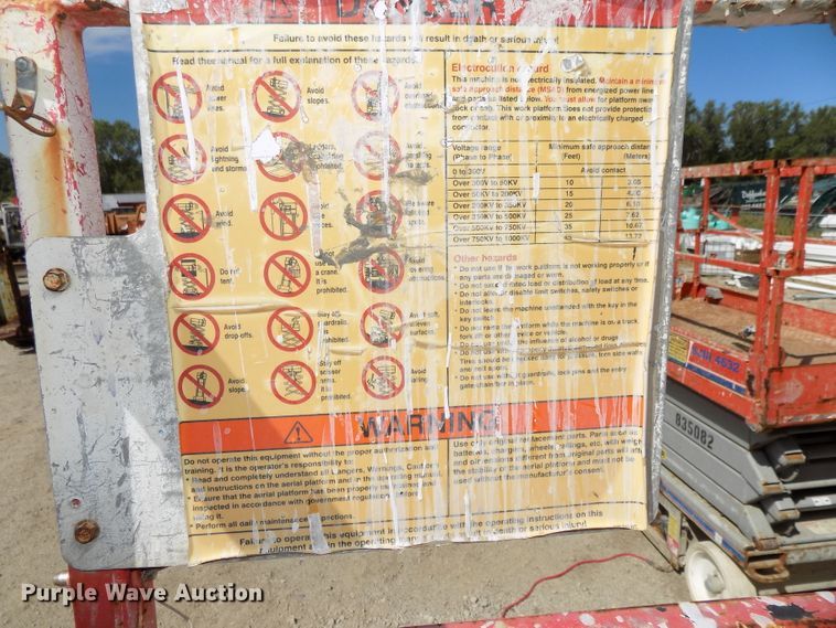 image for item DG2419 2007 Skyjack SJIII 4632 scissor lift