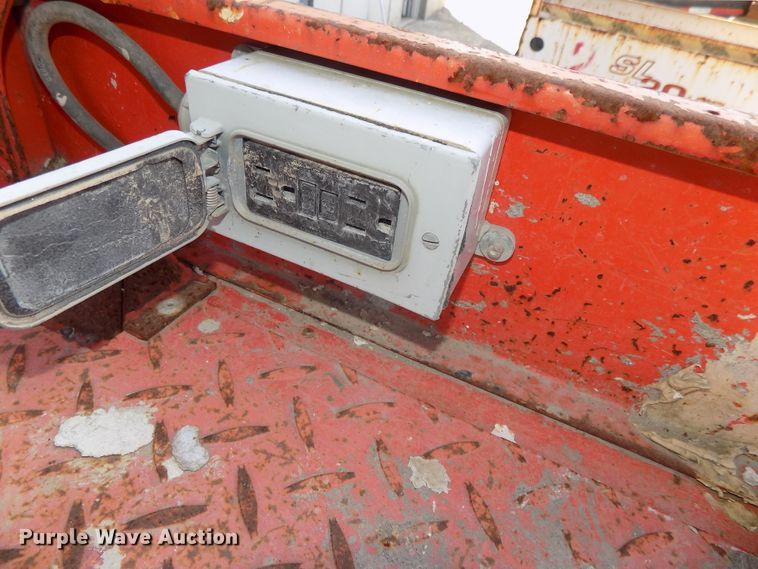 image for item DG2419 2007 Skyjack SJIII 4632 scissor lift