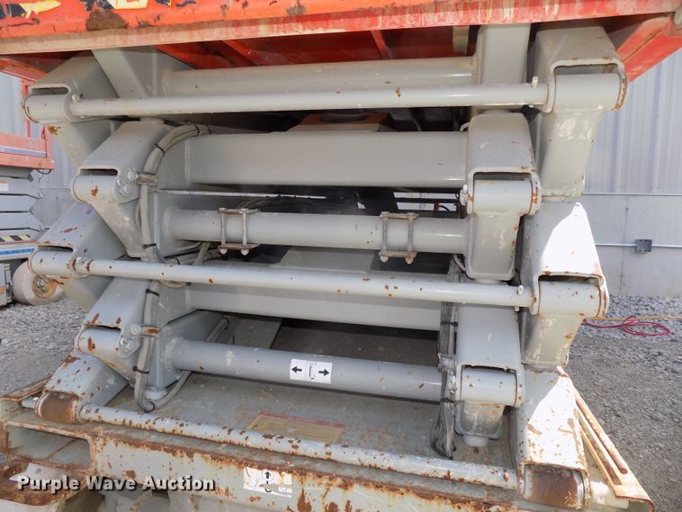 image for item DG2419 2007 Skyjack SJIII 4632 scissor lift
