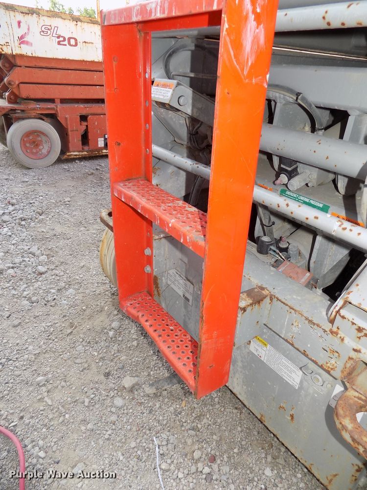 image for item DG2419 2007 Skyjack SJIII 4632 scissor lift