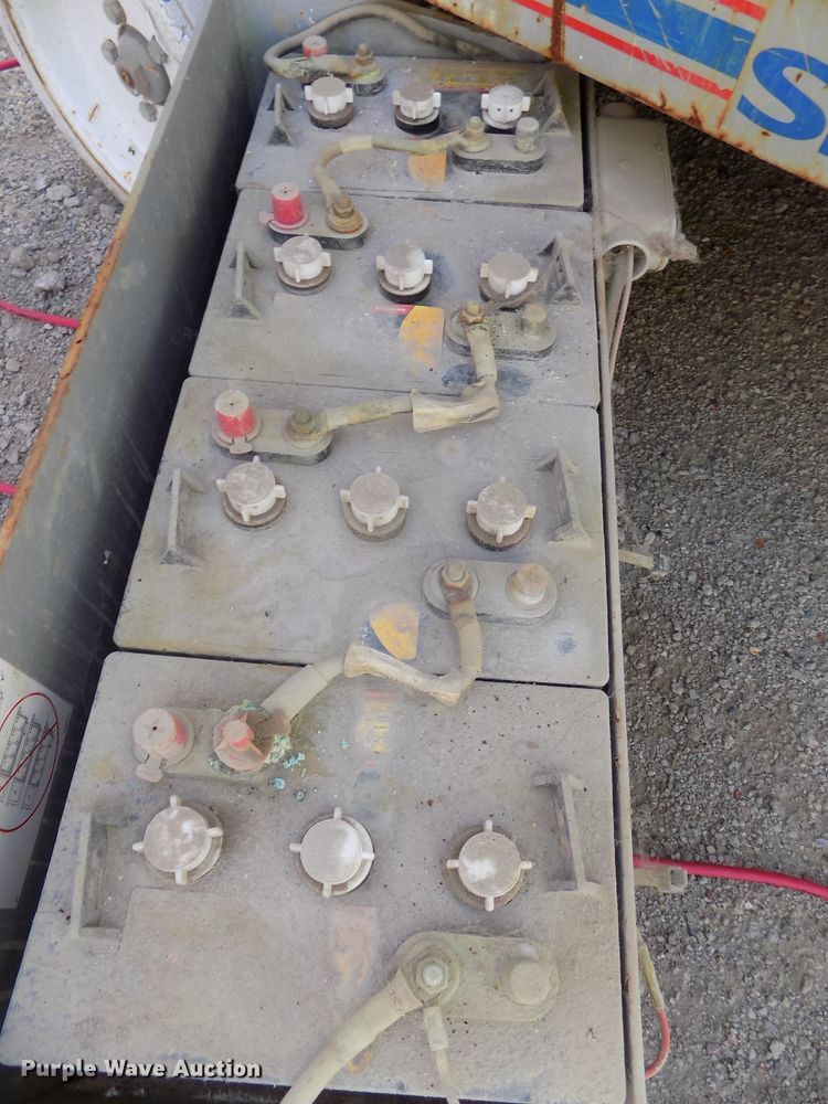 image for item DG2419 2007 Skyjack SJIII 4632 scissor lift