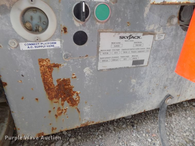 image for item DG2419 2007 Skyjack SJIII 4632 scissor lift