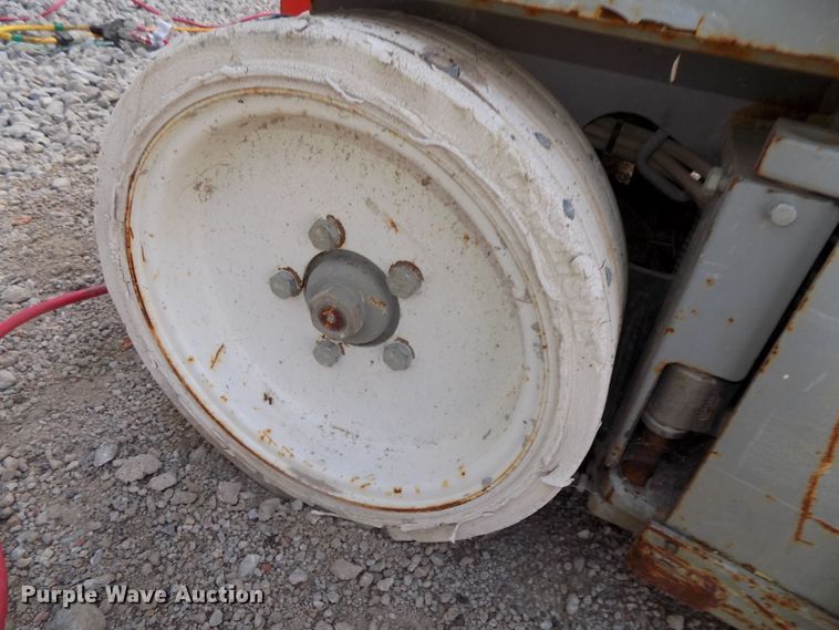 image for item DG2419 2007 Skyjack SJIII 4632 scissor lift