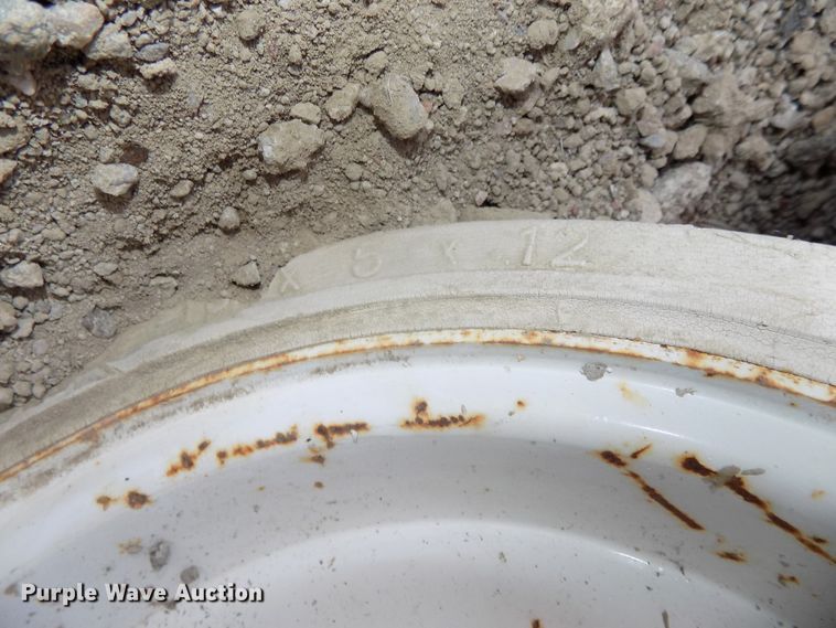 image for item DG2419 2007 Skyjack SJIII 4632 scissor lift