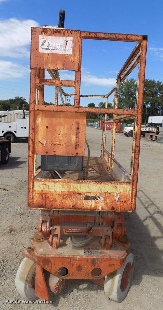 image for item DG2420 Snorkel SL20 scissor lift