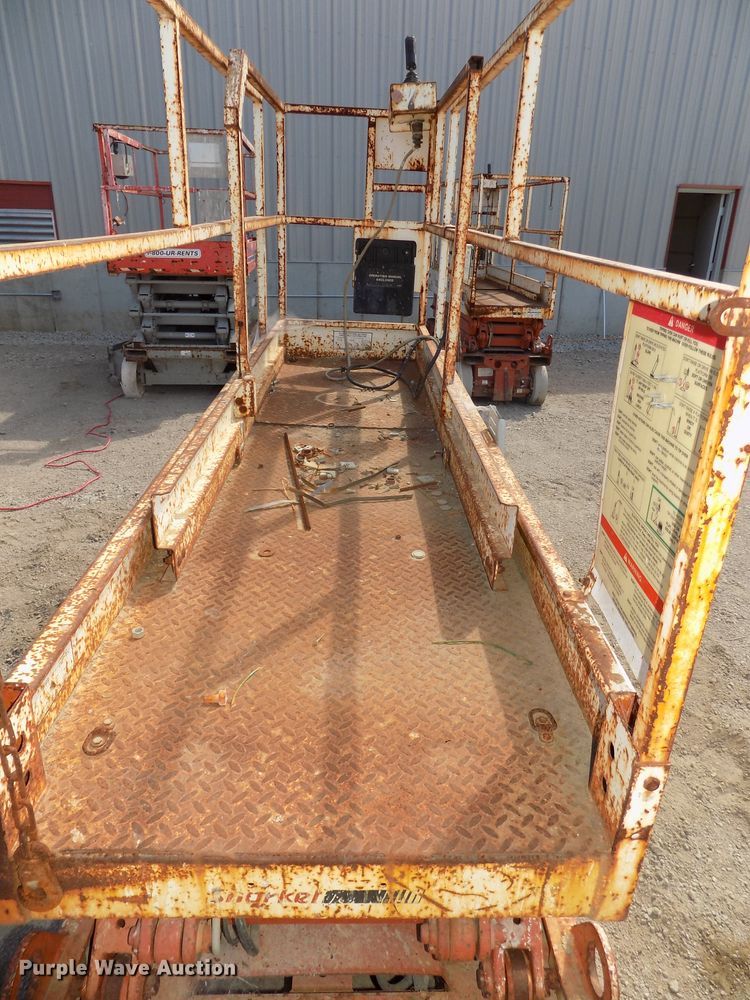 image for item DG2420 Snorkel SL20 scissor lift