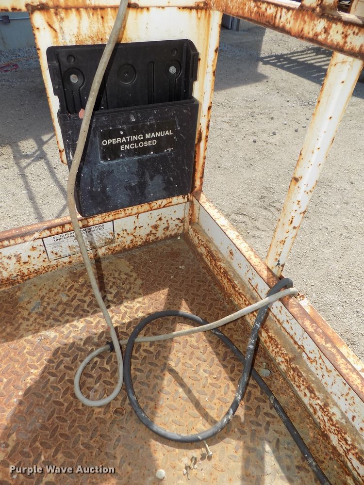 image for item DG2420 Snorkel SL20 scissor lift