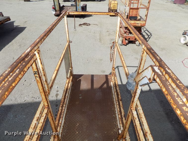 image for item DG2421 Snorkel SL20 Wildcat scissor lift