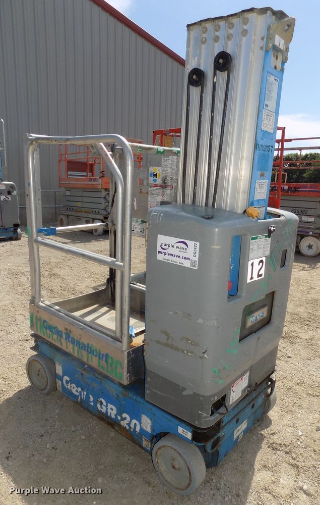 image for item DG2422 2008 Genie GR20 vertical lift