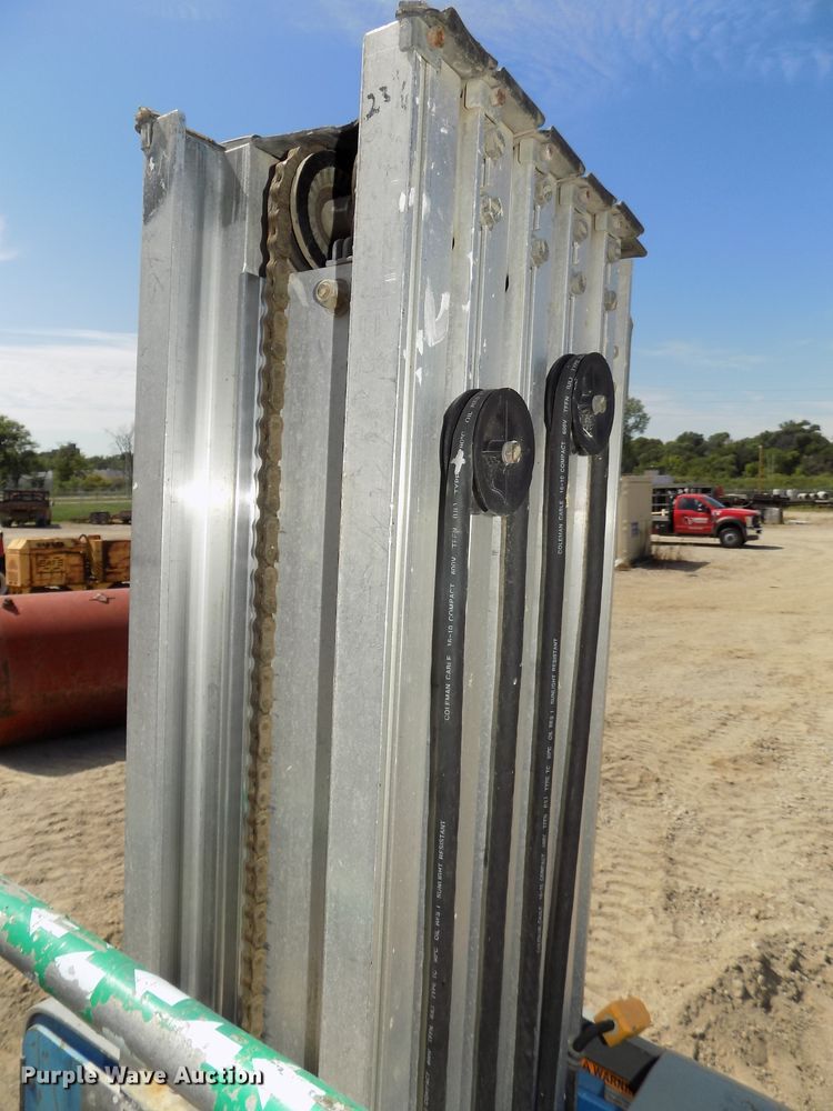 image for item DG2422 2008 Genie GR20 vertical lift