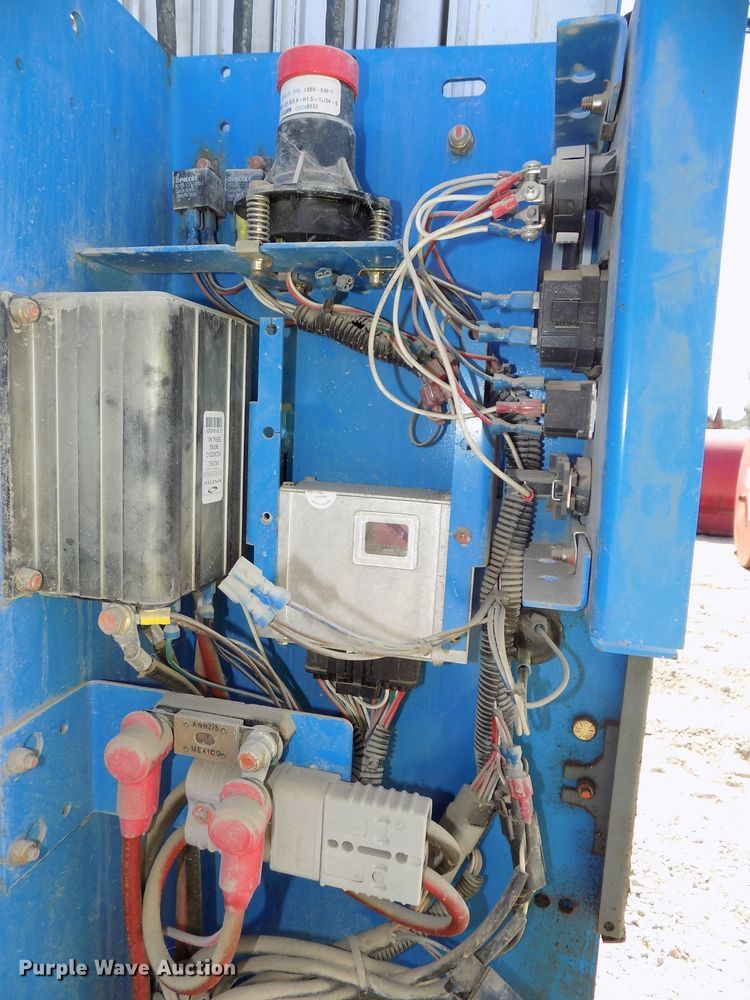 image for item DG2422 2008 Genie GR20 vertical lift