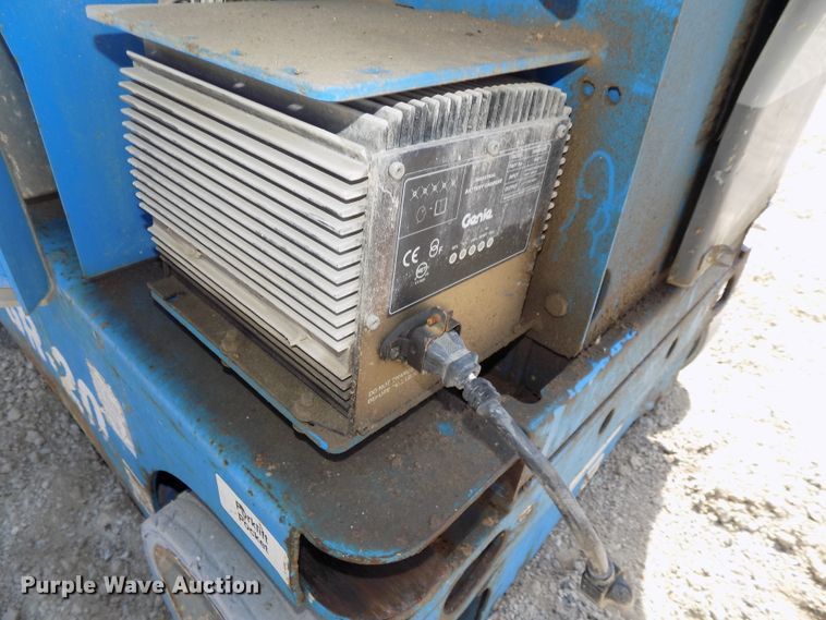 image for item DG2422 2008 Genie GR20 vertical lift